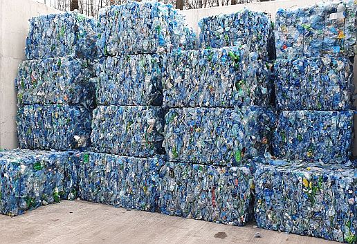Chcesz ograniczyć ilość plastikowych odpadów? Pij wodę kranową!